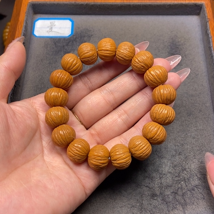 猴头核桃吊坠菩提