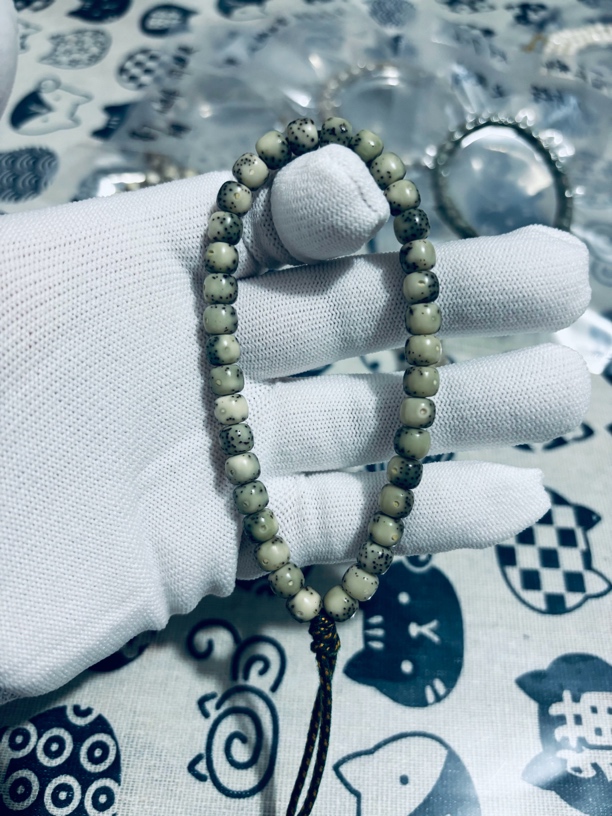 星月菩提小手持卡6石玉料