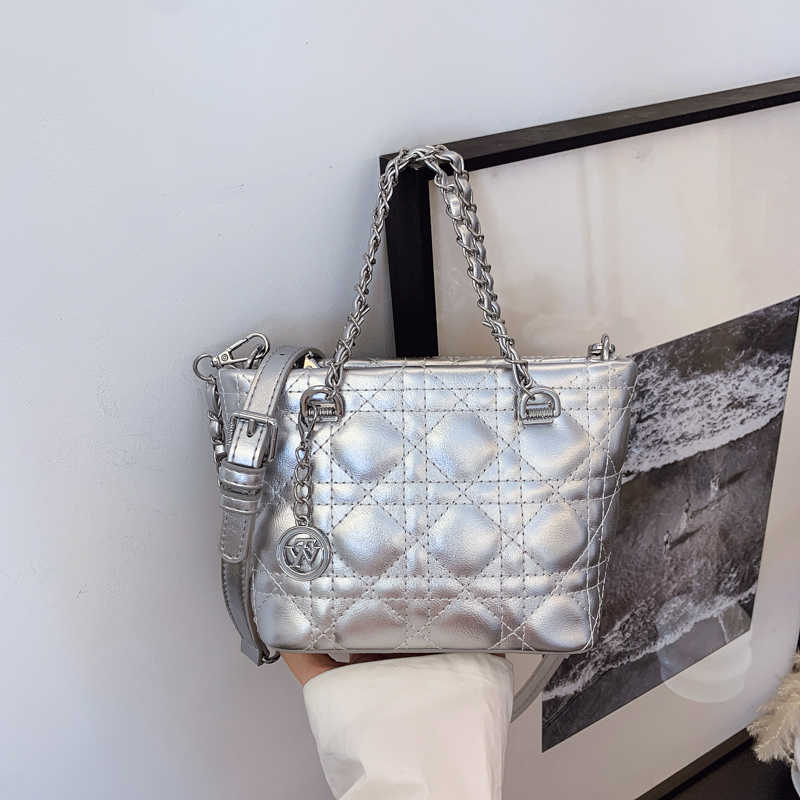 菱格水桶包2025夏季爆款小众百搭洋气链条小包包时尚单肩斜挎包