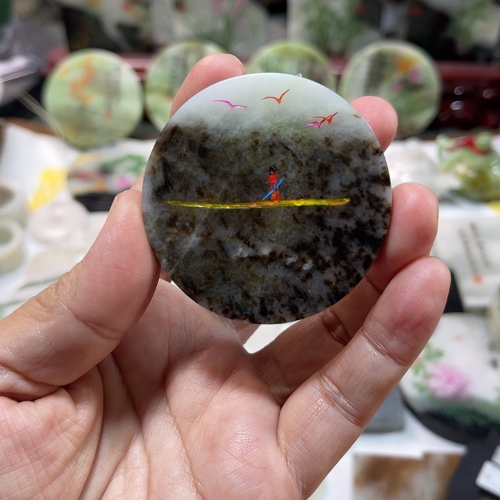 独山玉未镶嵌颈饰