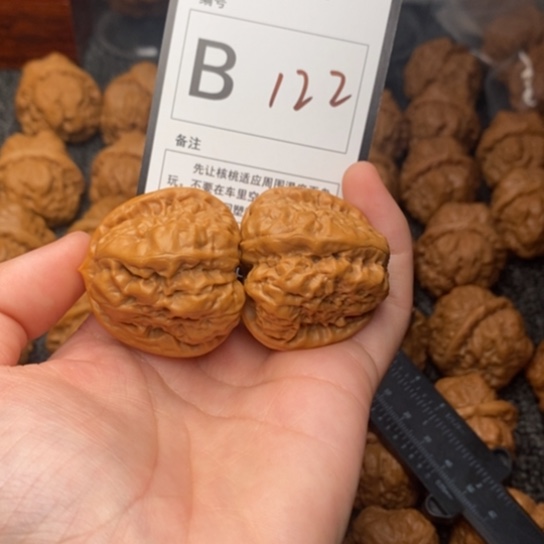 吊坠桃核我是第一百37