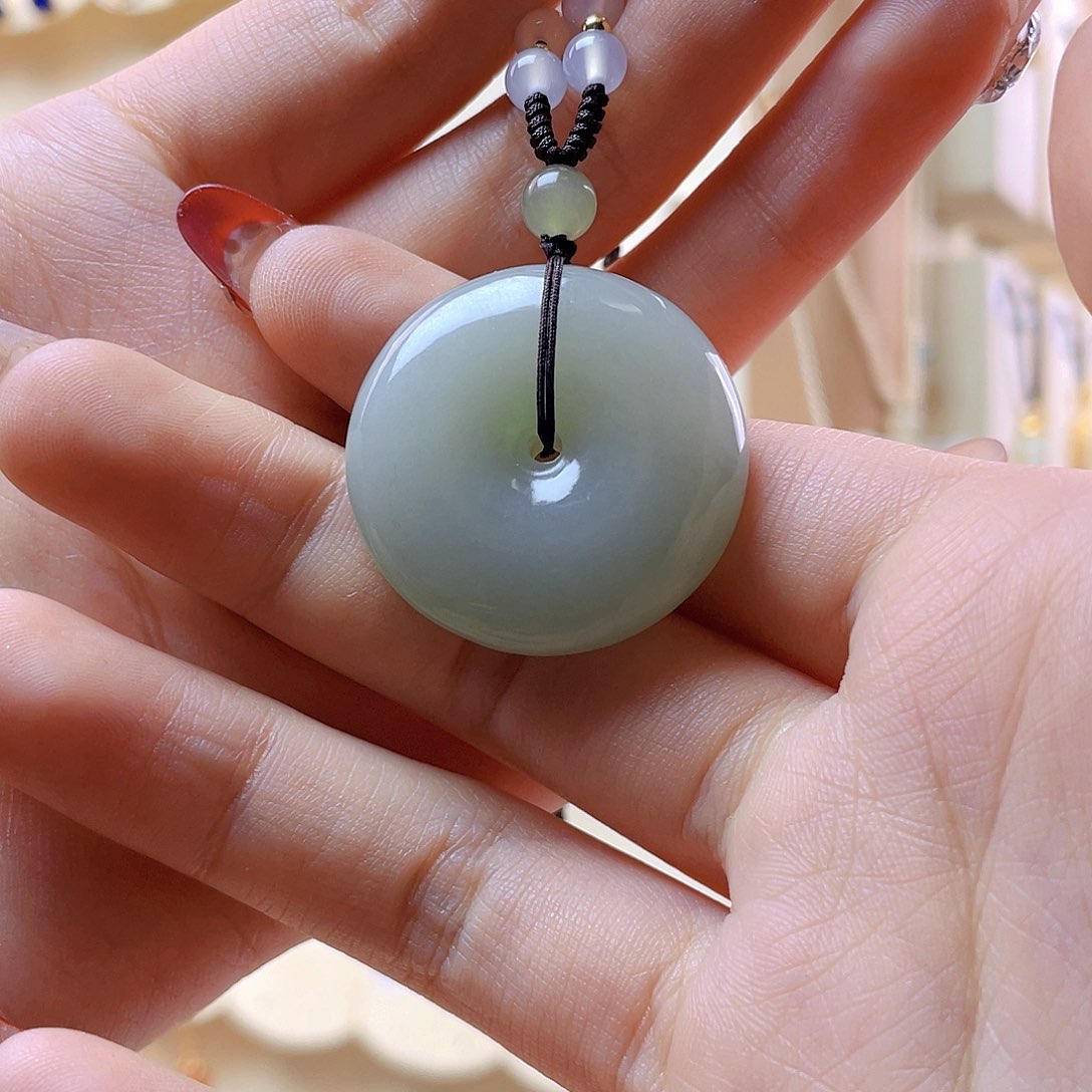 和田玉吊坠(赠链)未镶嵌小*瓜