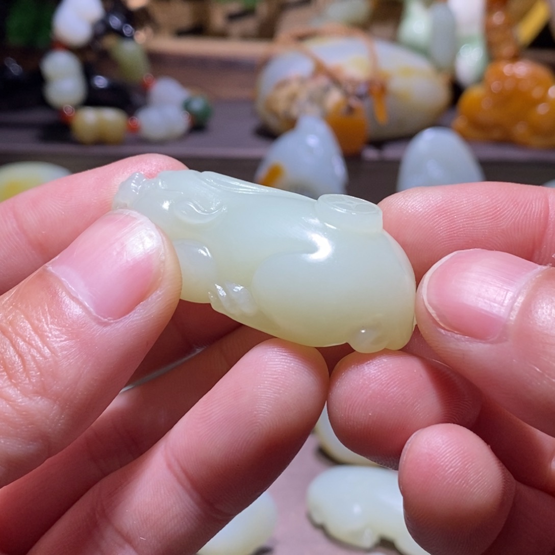 大***叔和田玉未镶嵌车挂