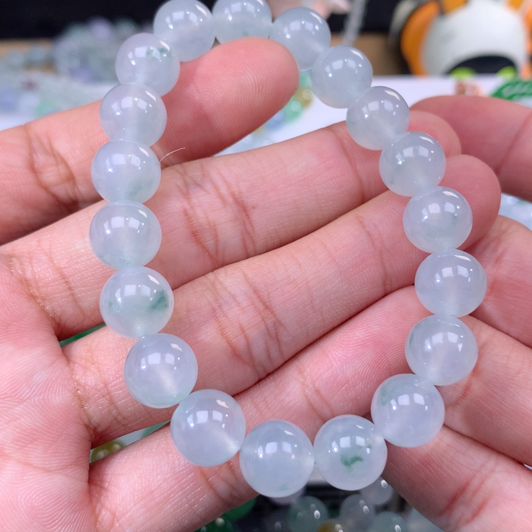 翡翠手链未镶嵌翡翠