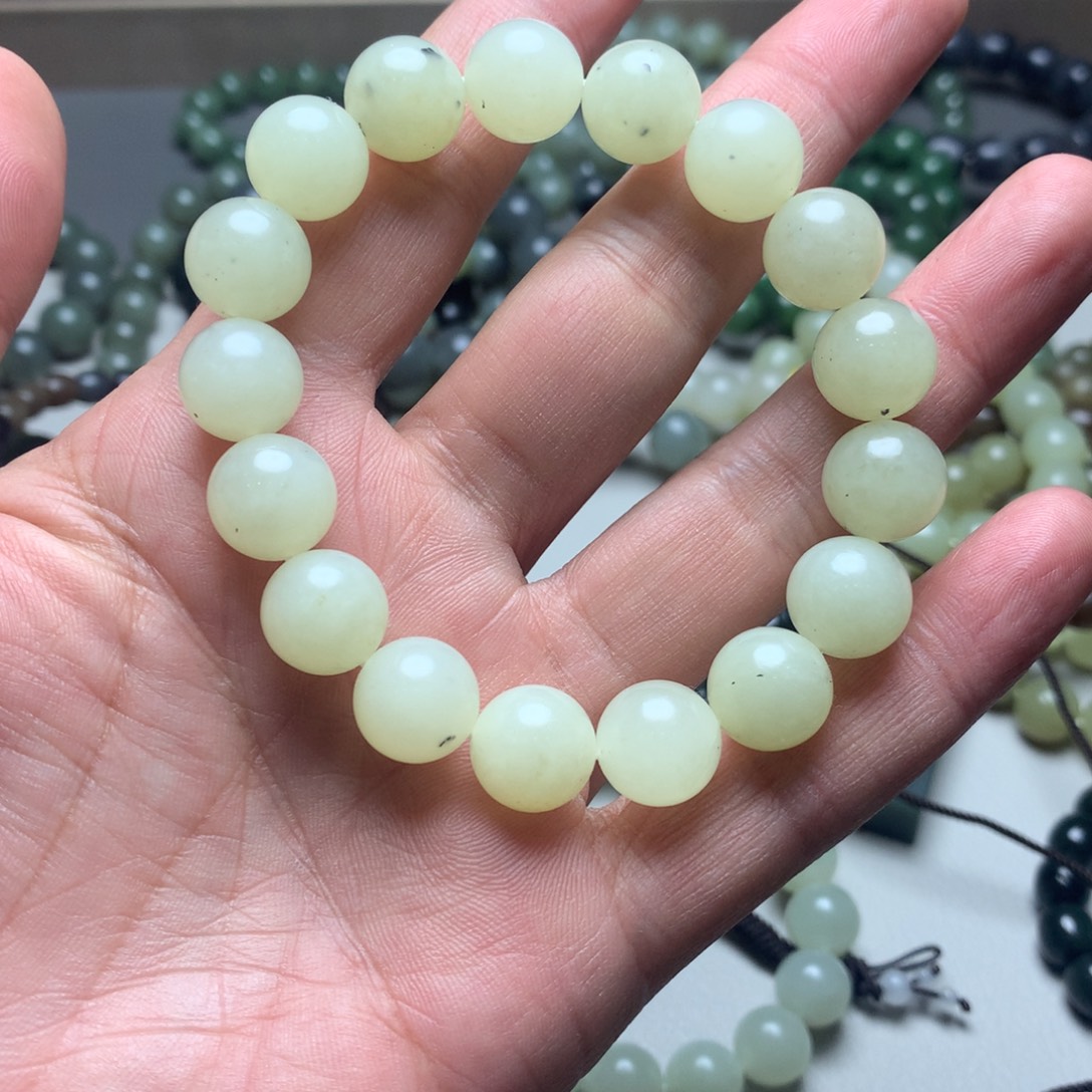 和田玉未镶嵌手链