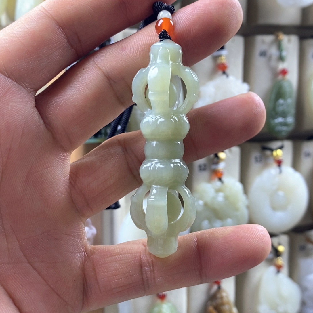 十***颈饰未镶嵌和田玉