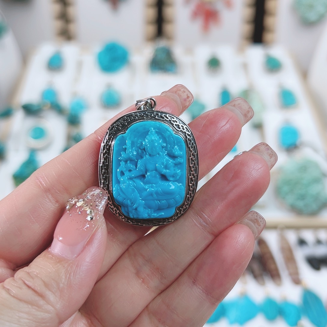 绿松石颈饰未镶嵌