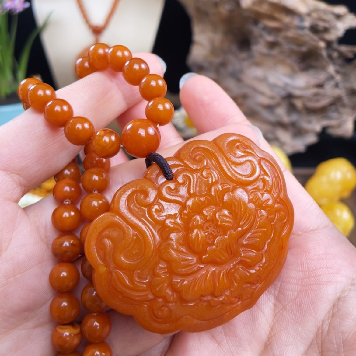 【闪购商品】琥珀珠宝奇石未镶嵌心***开微瑕