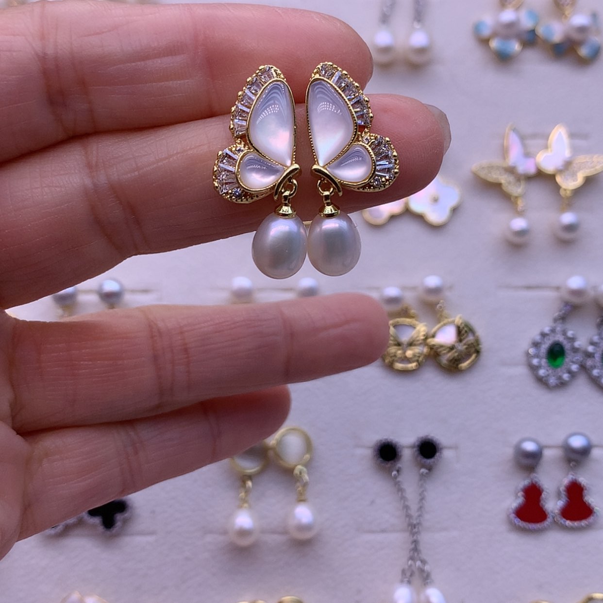 【闪购商品】淡水珍珠耳饰合金