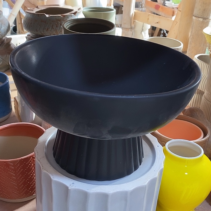 摆件陶陶盆有孔 瑕疵介意勿拍