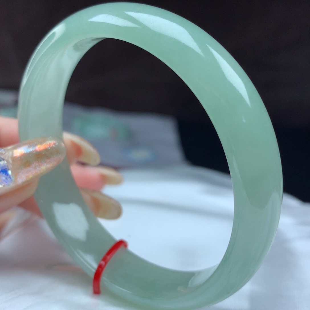 翡翠手镯未镶嵌96643，