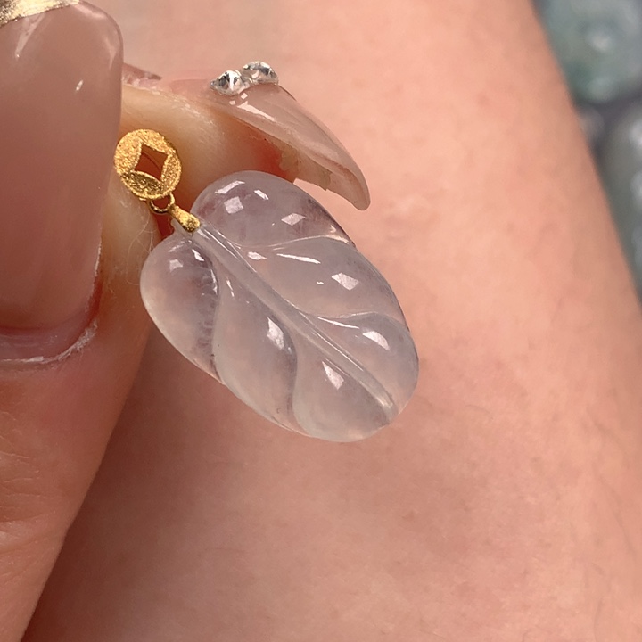 翡翠颈饰18K金镶嵌叶子