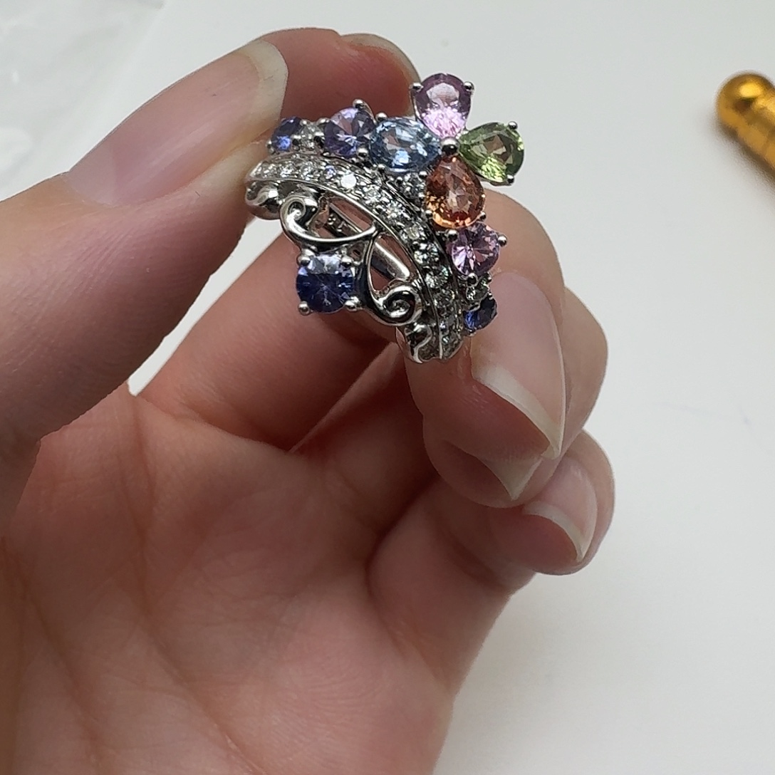 蓝宝石戒指18K金镶嵌