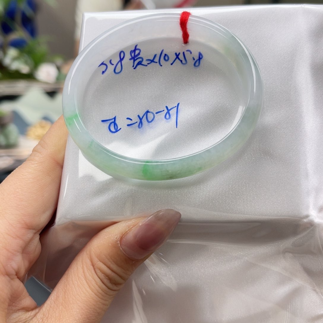 未镶嵌手镯翡翠翡翠