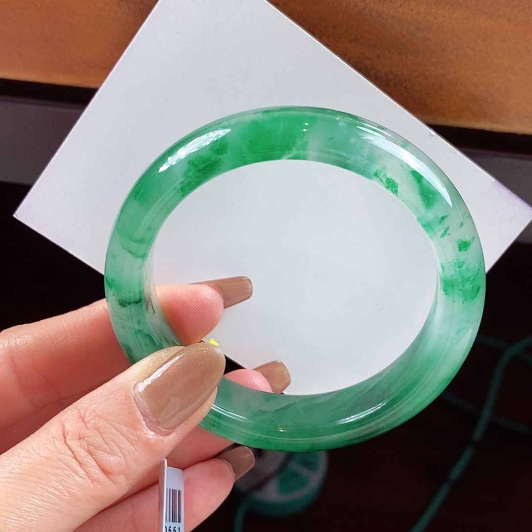 石英质玉手镯未镶嵌非洲翠手镯