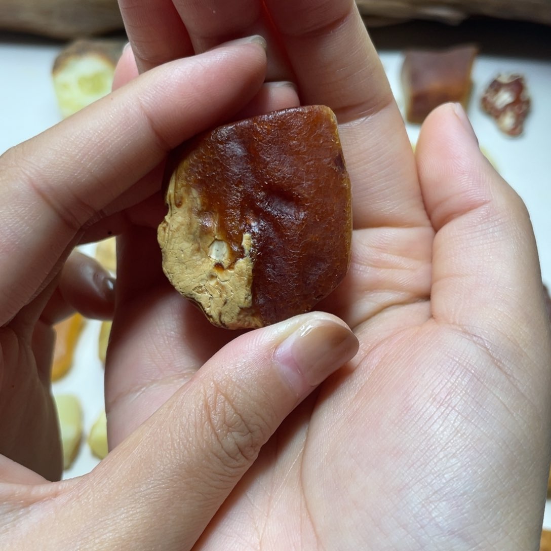 定制琥珀天然琥珀