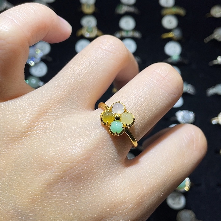 翡翠未镶嵌戒指戒指