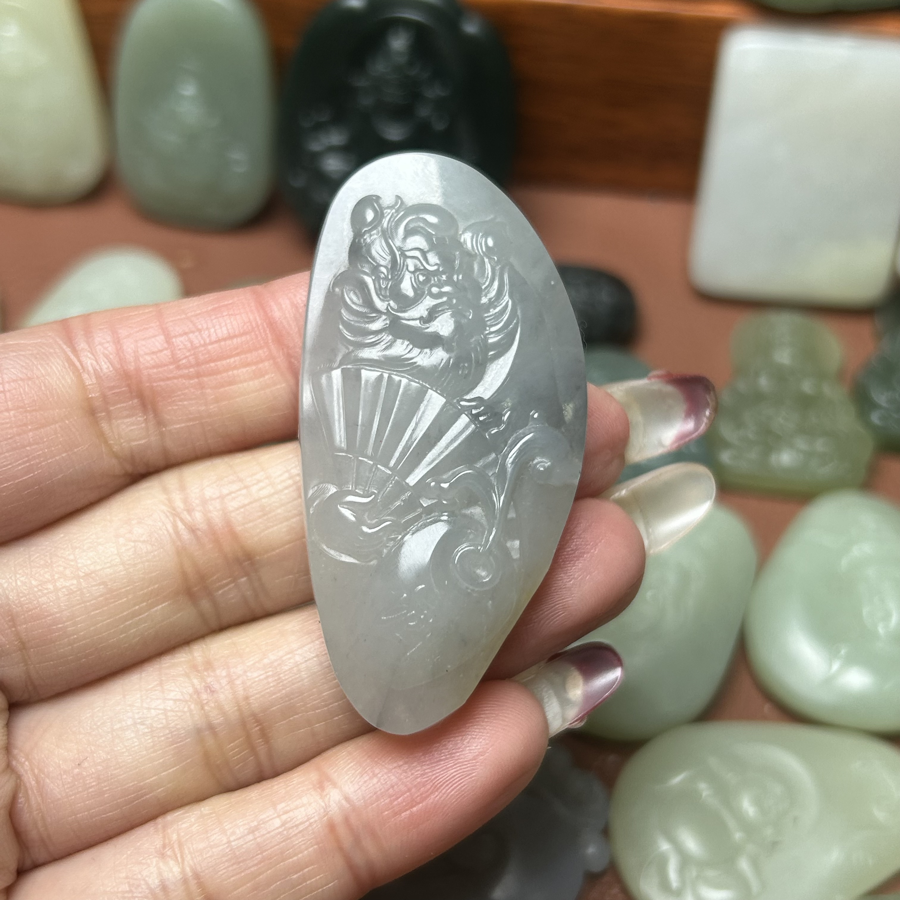 精品和田玉小挂件