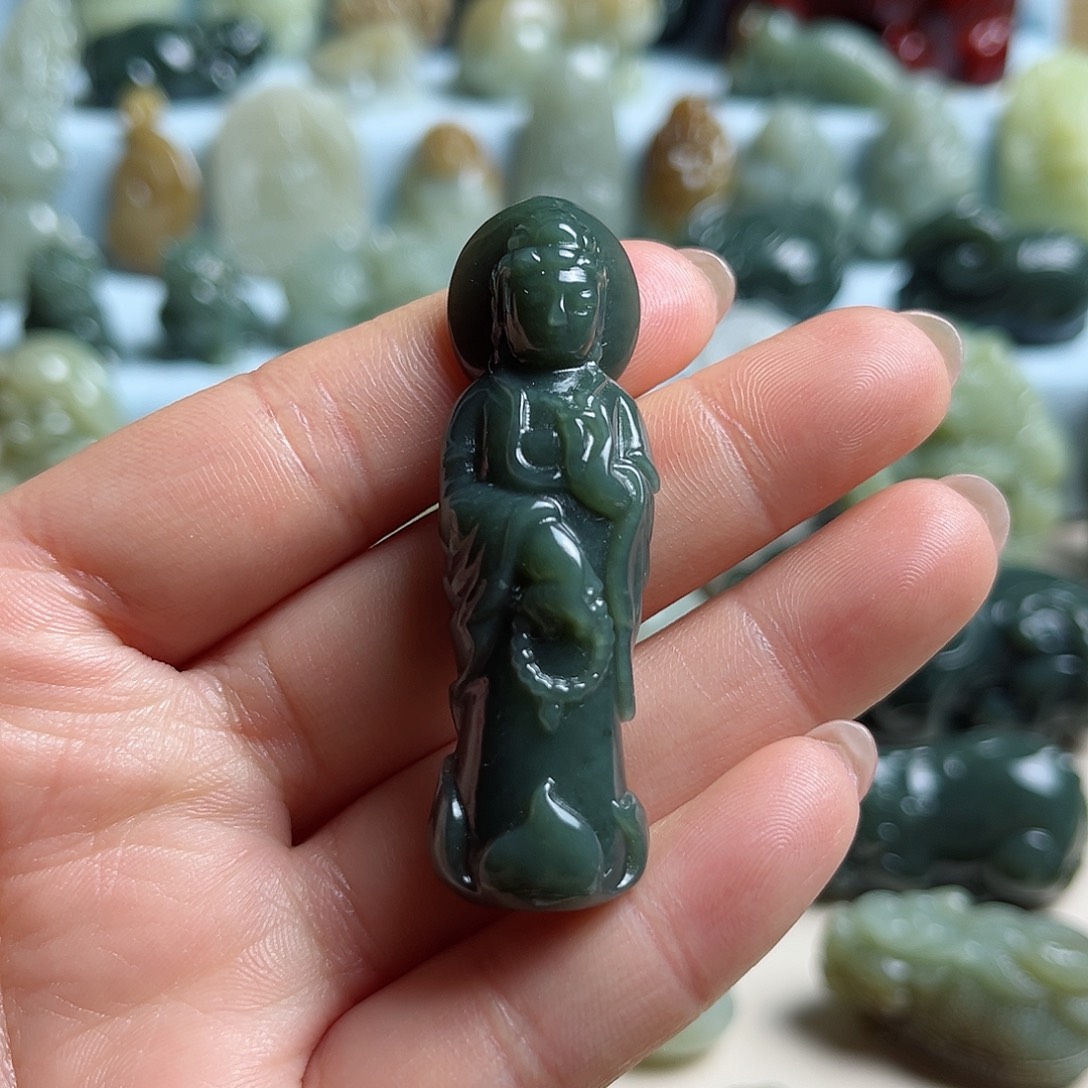 和田玉未镶嵌挂件