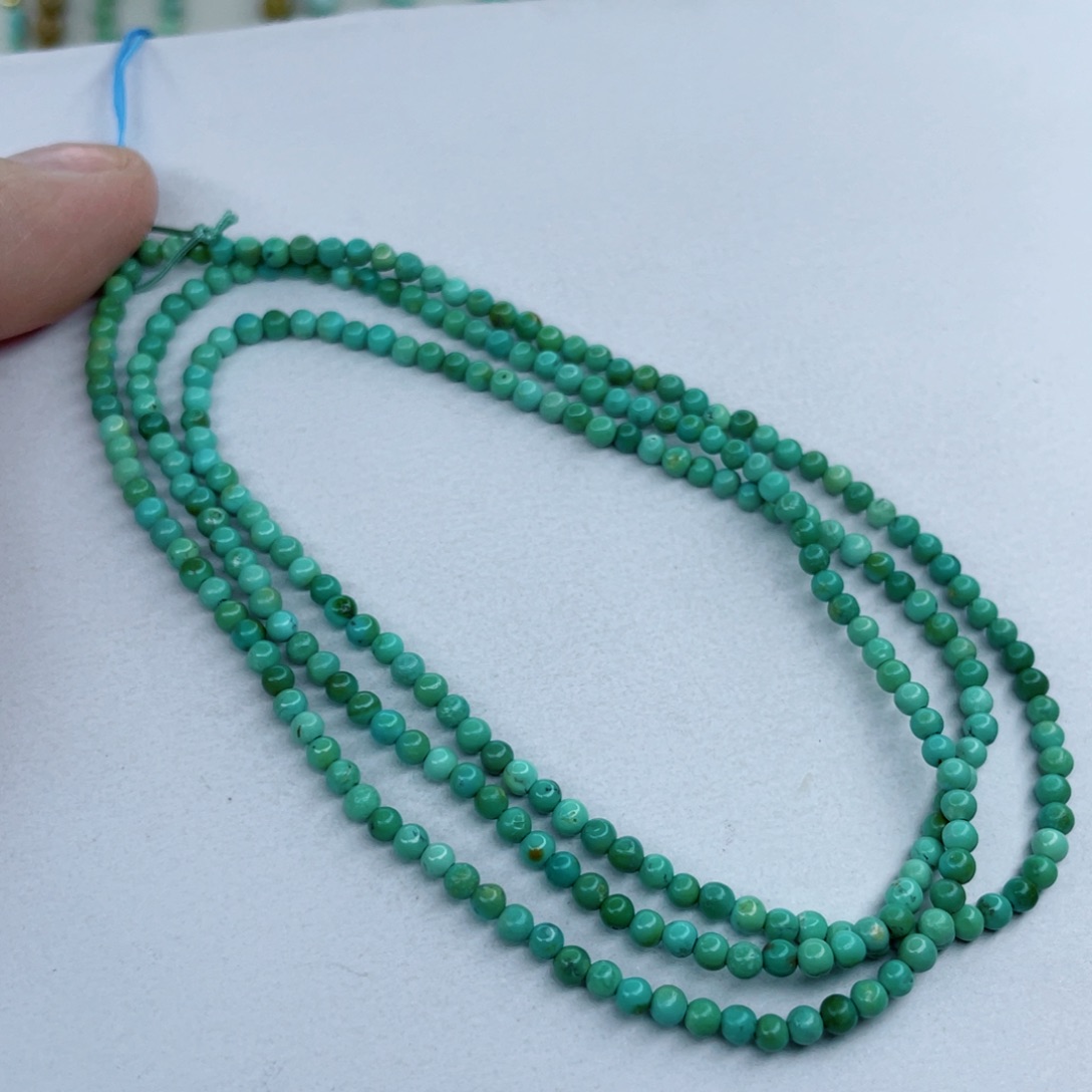 绿松石颈饰未镶嵌