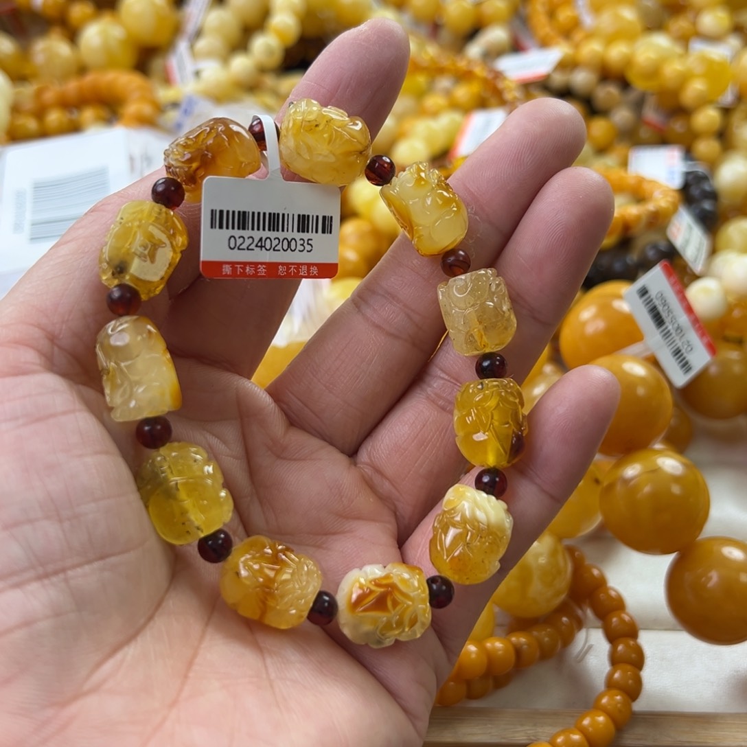 琥珀珠宝奇石未镶嵌