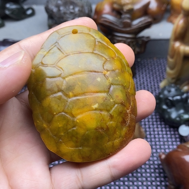未镶嵌蛇纹石玉颈饰