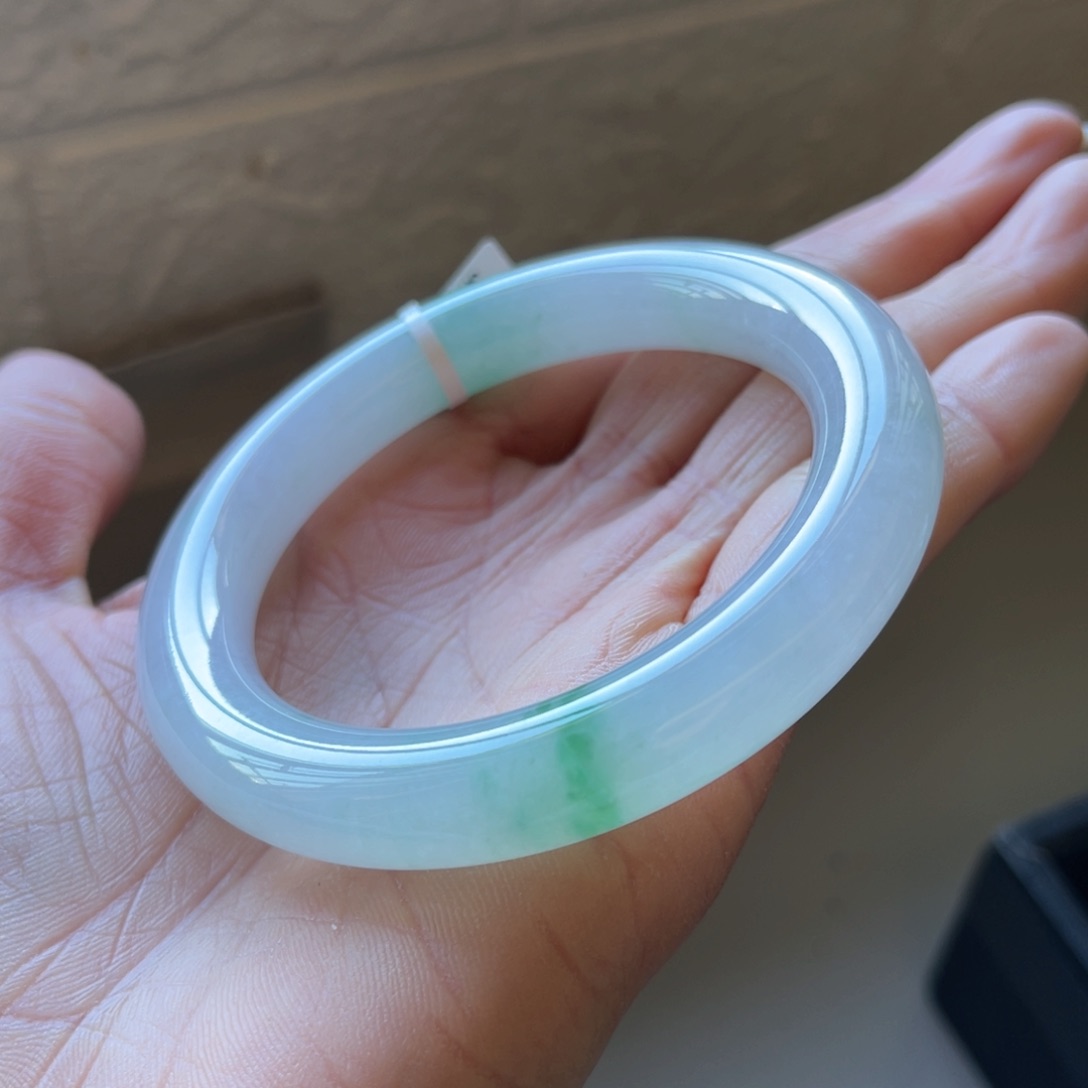 翡翠手镯未镶嵌55.2圈三天鉴赏期