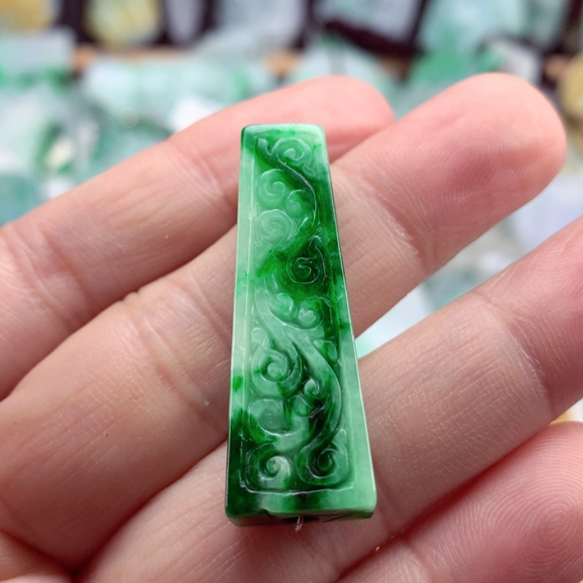 【闪购商品】翡翠吊坠(不含链)未镶嵌