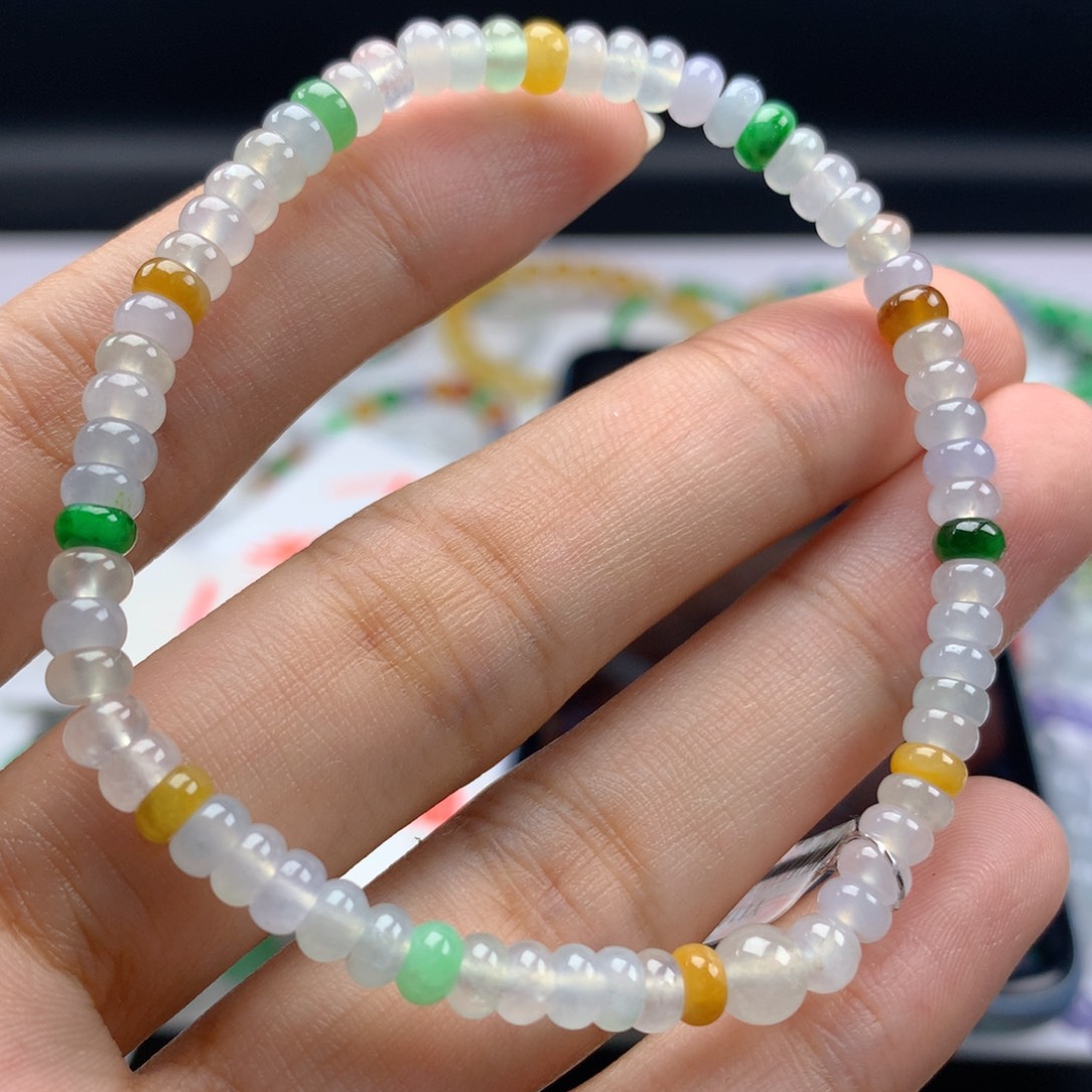 翡翠手链未镶嵌卡