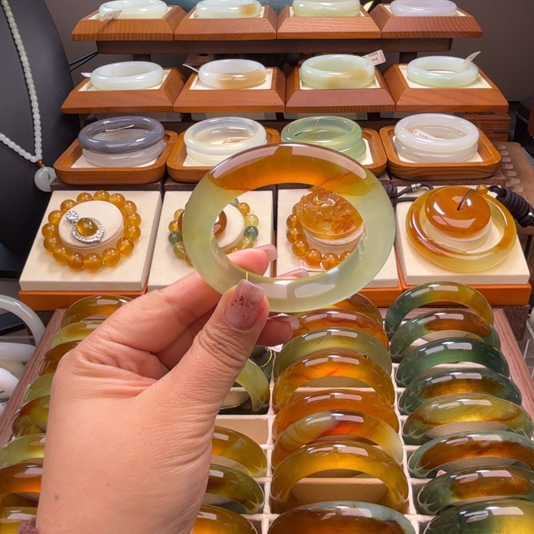 蛇纹石玉未镶嵌55-57