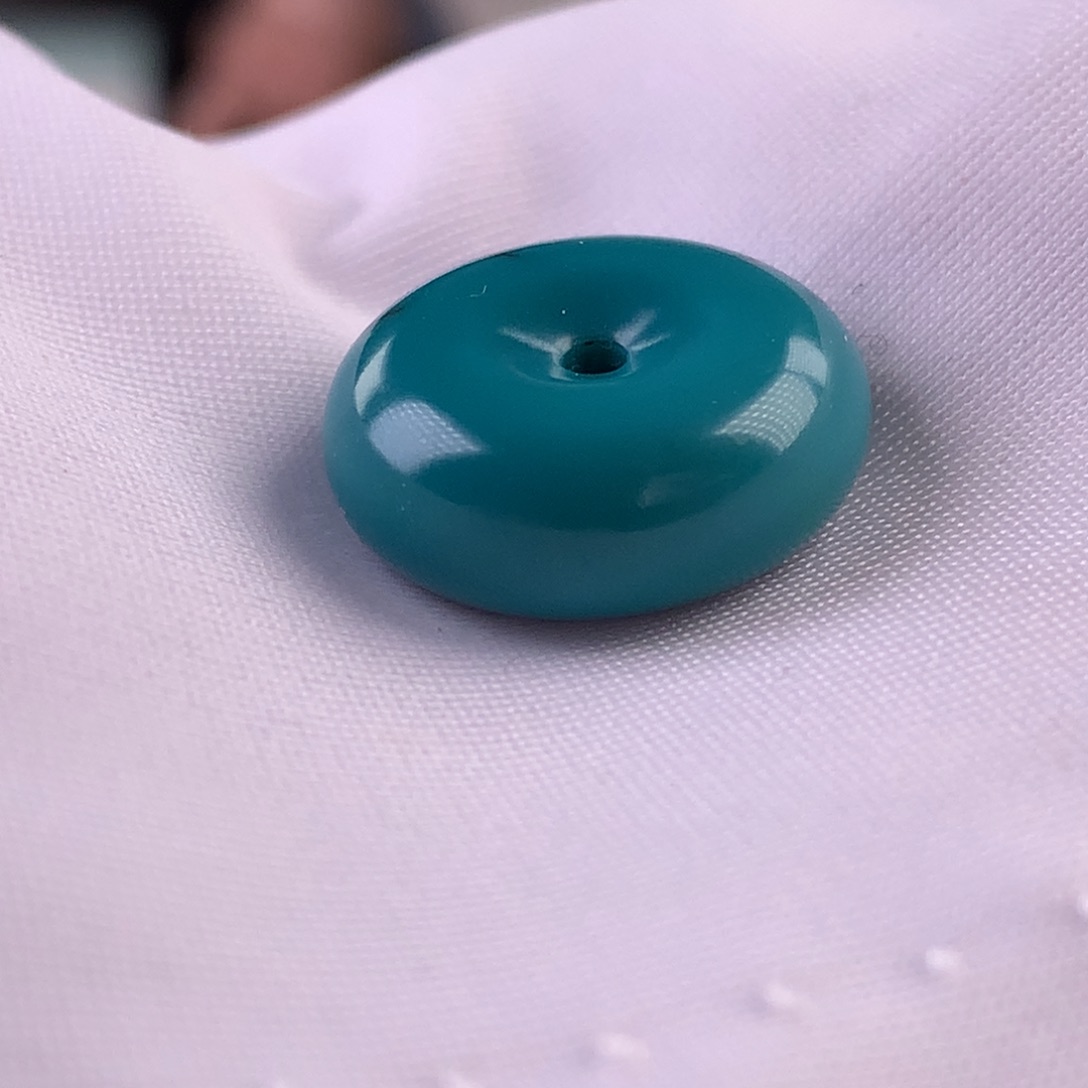 绿松石未镶嵌珠宝奇石16.7x6.6mm