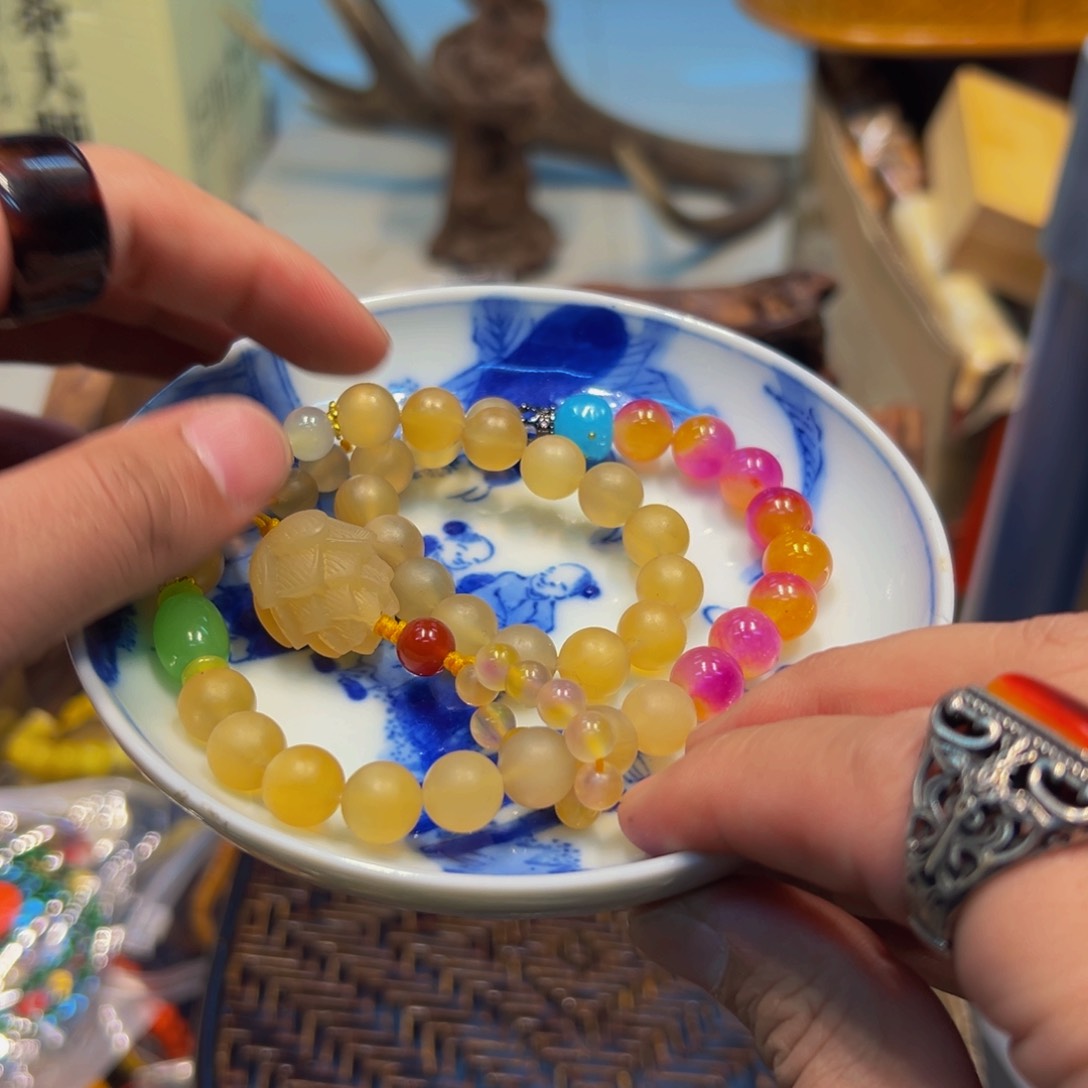 瓷器花瓶瓷器花瓶比如说