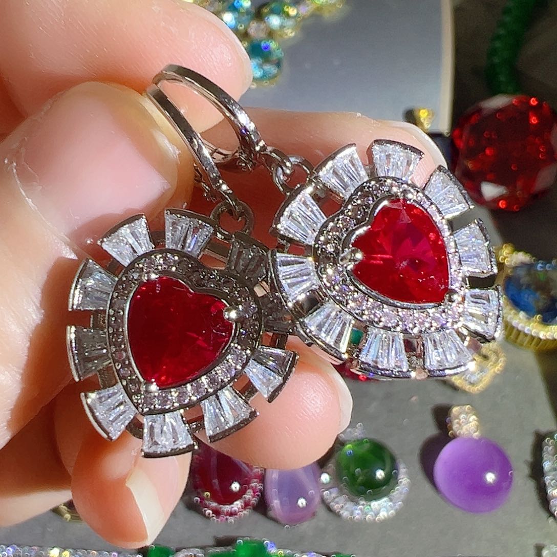 花岗石钨合金红色蓝色吊坠