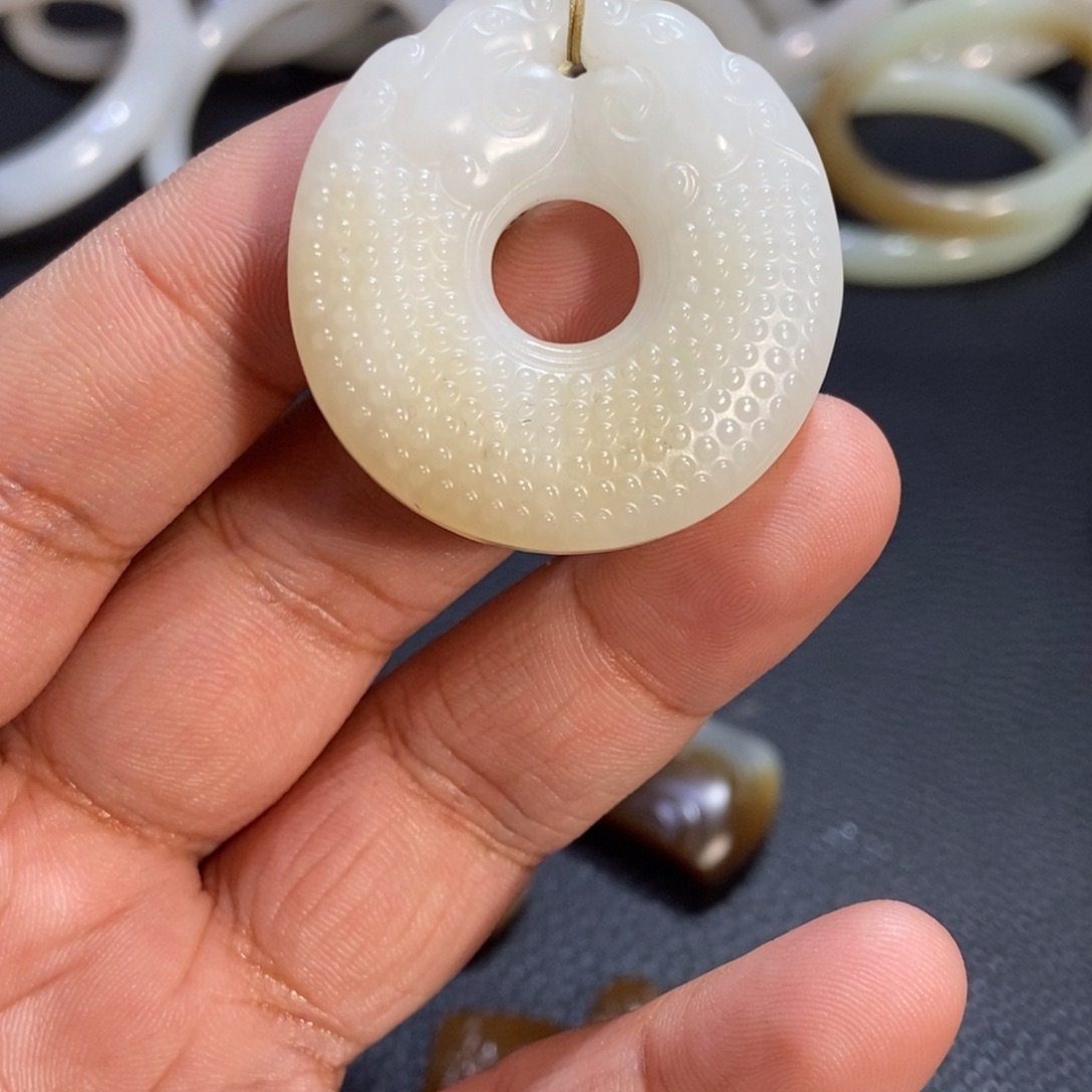 和田玉挂件未镶嵌