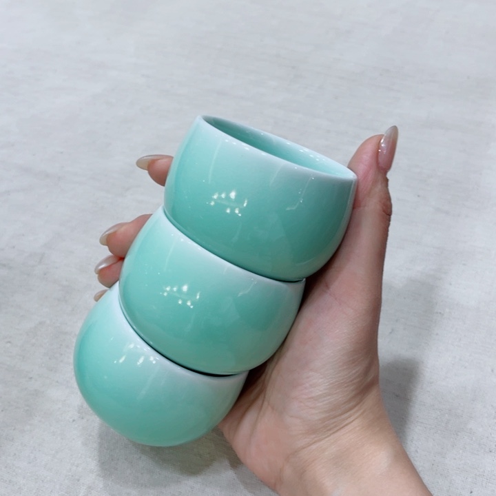 青瓷哈哈哈哈哈哈哈哈