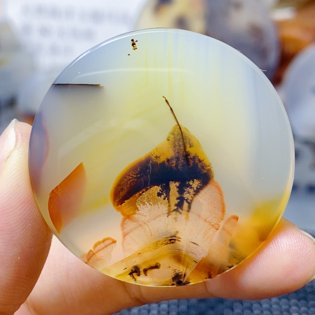 玛瑙/玉髓未镶嵌珠宝奇石