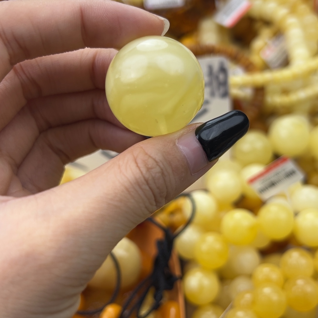 琥珀珠宝奇石未镶嵌