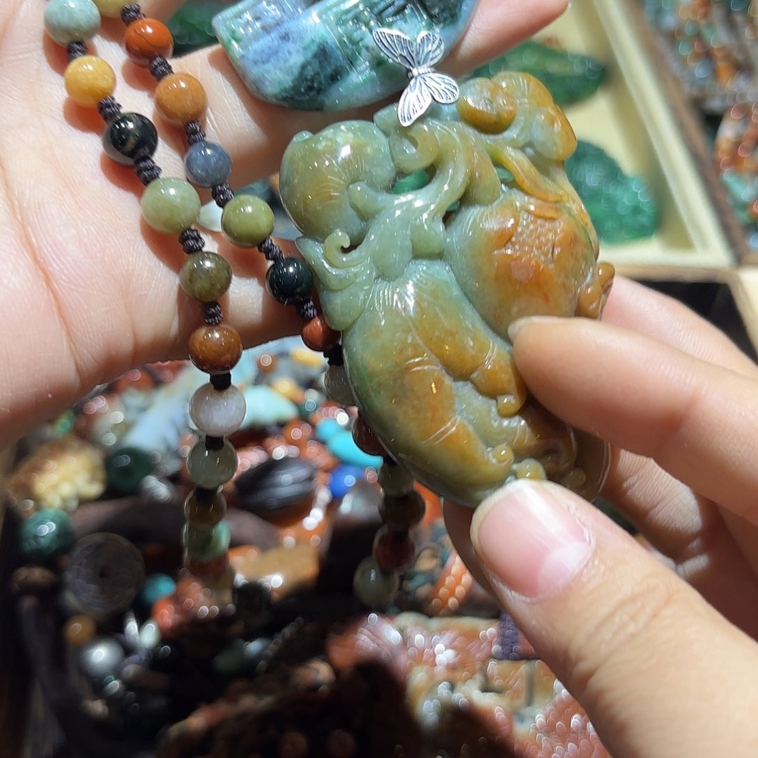 翡翠未镶嵌挂件原创