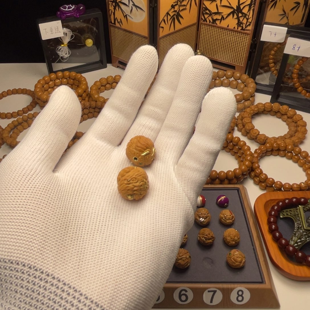 厚***️吊坠猴头核桃象神 恶僧