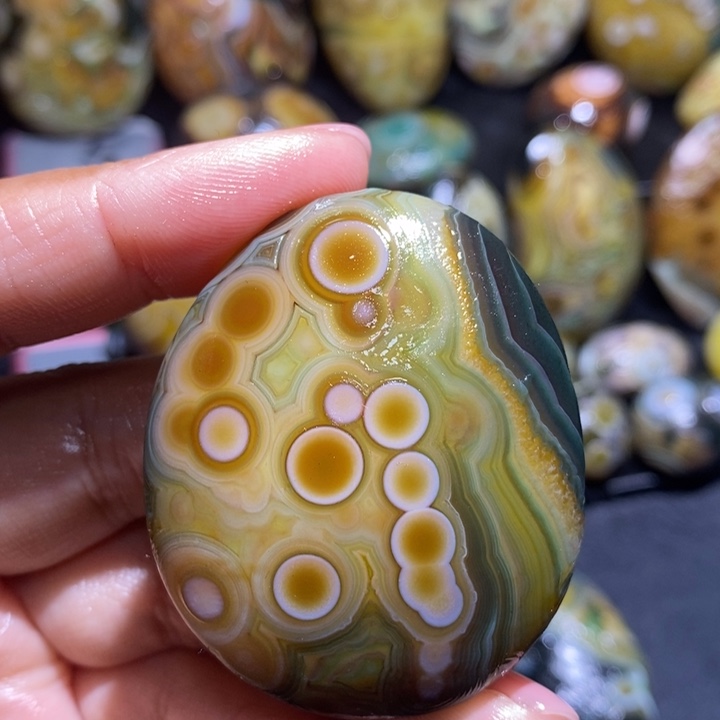 玛瑙/玉髓未镶嵌珠宝半成品83