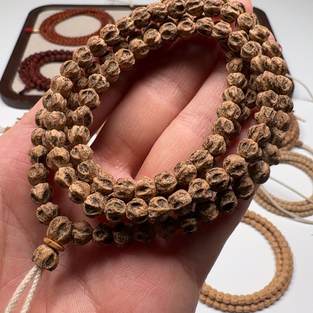 柏香籽/百香籽手串靠*石6.5mm