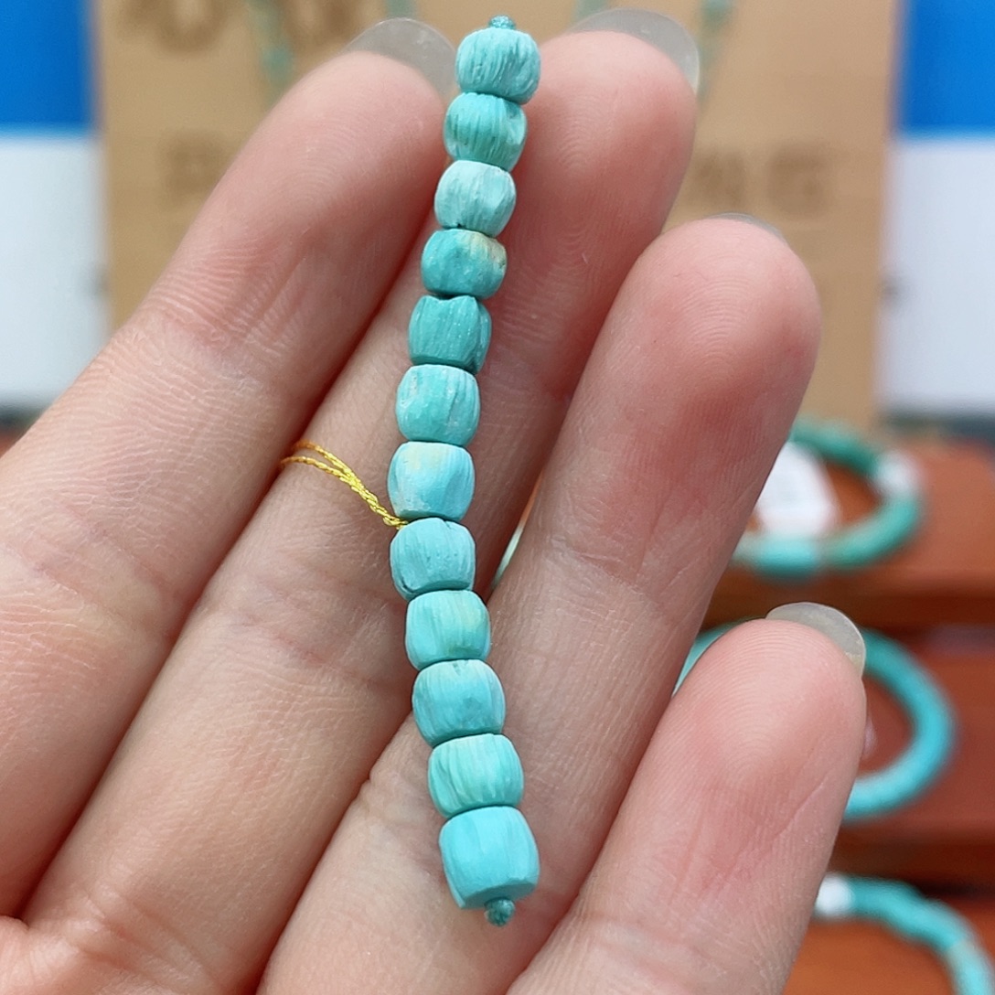 未镶嵌绿松石珠宝奇石