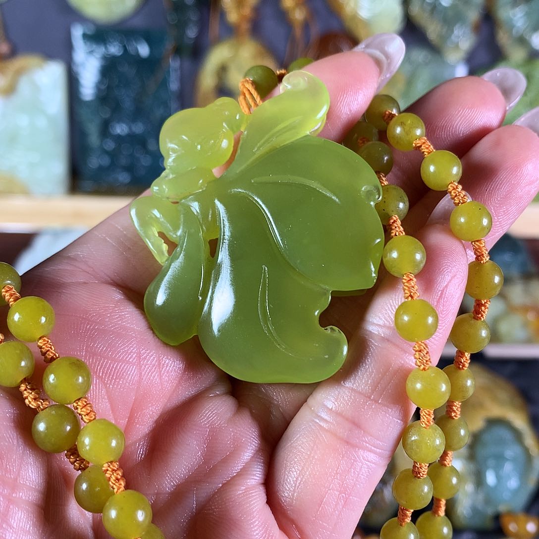 岫玉吊坠(不含链)未镶嵌