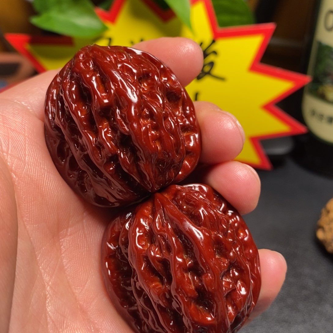 文玩核桃吊坠38虎头