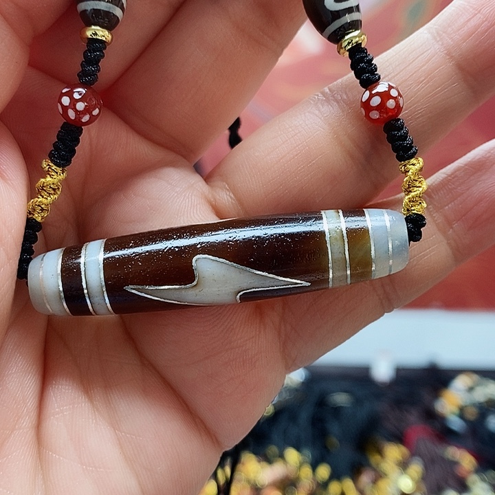 玛瑙/玉髓颈饰合金