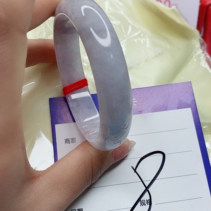 翡翠手镯（圆镯）未镶嵌翡翠