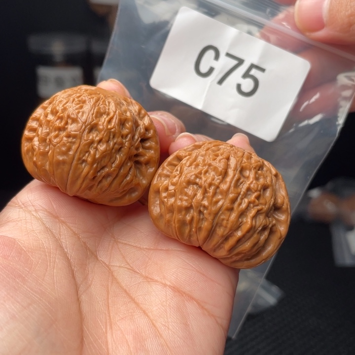 文玩核桃把件40铁锤