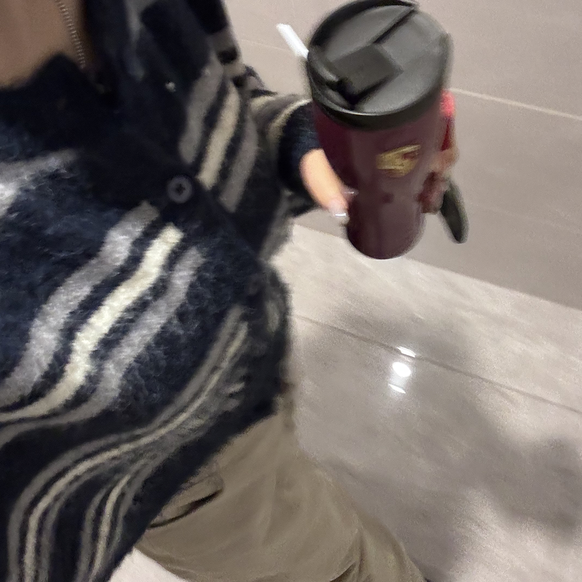 【仅支持48小时内退换货】在韩～‘点缀首尔’BA条纹开衫