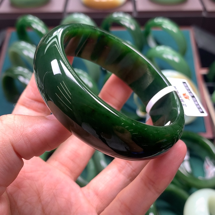 未镶嵌手镯和田玉（碧玉）5758