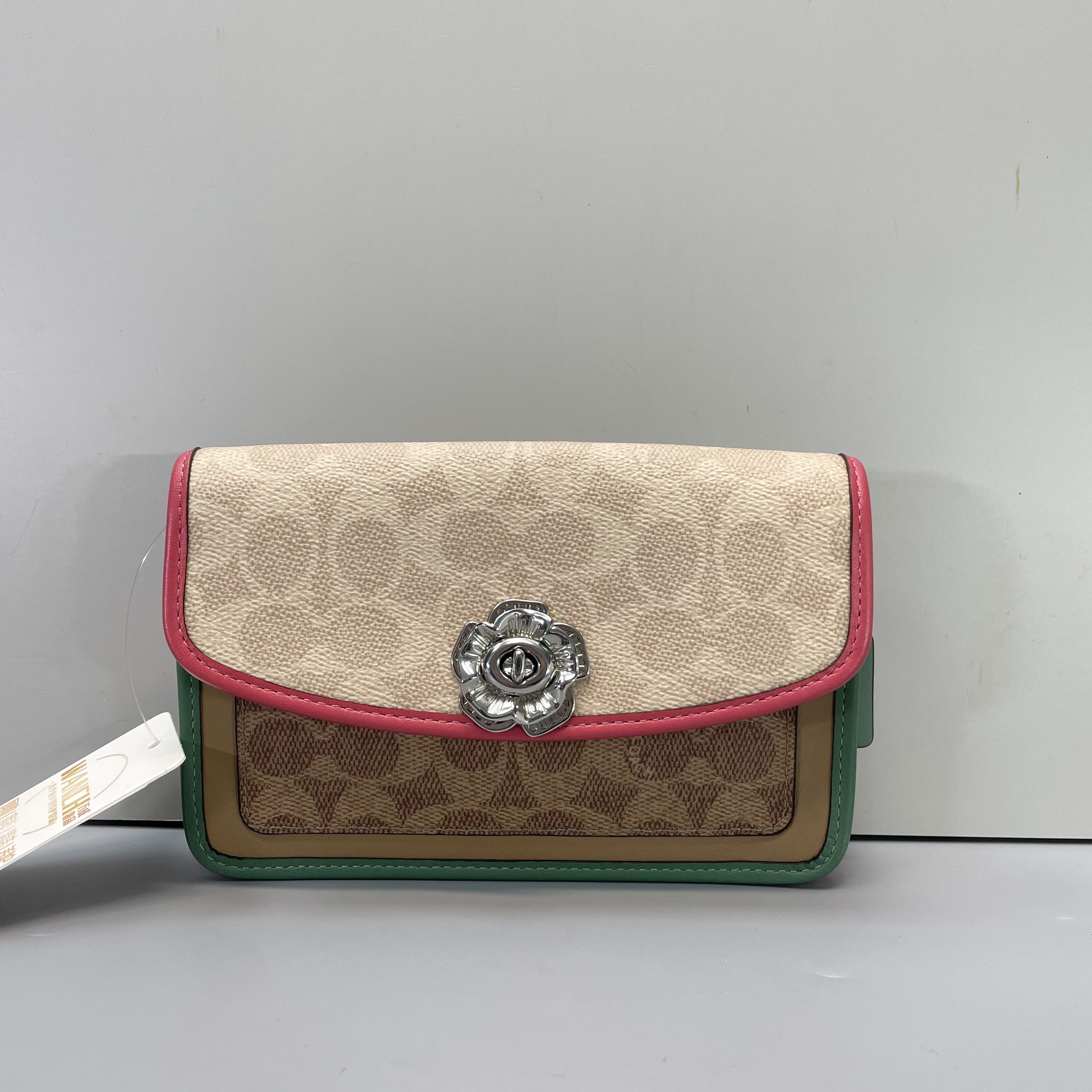 99新 COACH/蔻驰 parker18粉拼老花山茶链条包18*12*3cmM020803